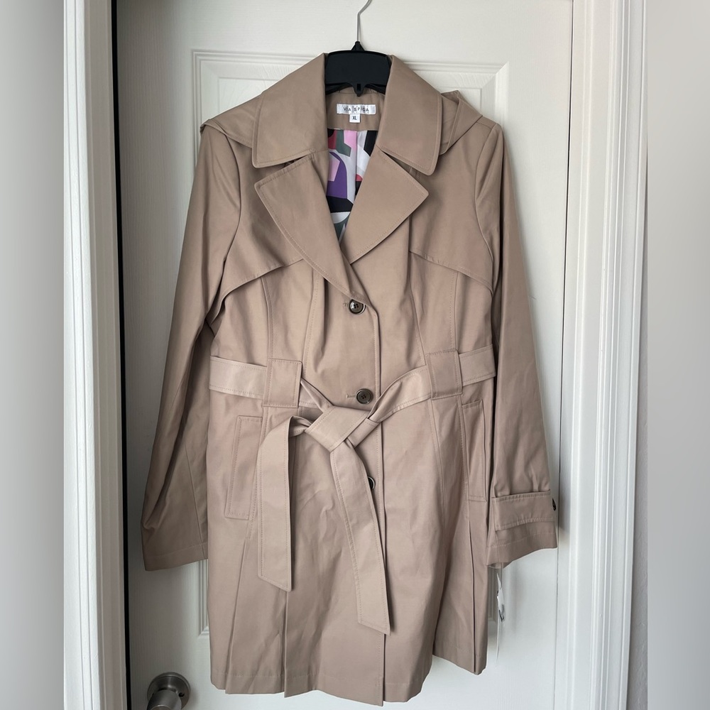 Via Spiga Trench coat with hood